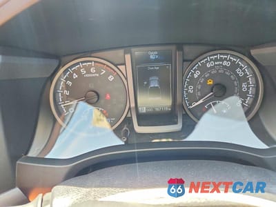 Zdjęcie 9 z 12 samochodu: 2018 TOYOTA TACOMA TRD SPORT VIN:3TMBZ5DN1JM013484 - miniatura