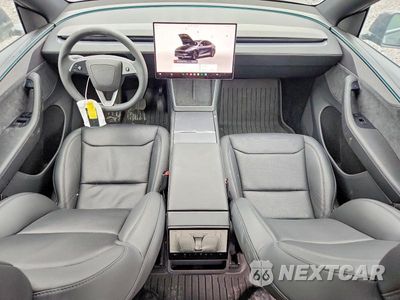 Zdjęcie 8 z 12 samochodu: 2026 TESLA MODEL Y VIN:7SAYGDEE2TF596294 - miniatura