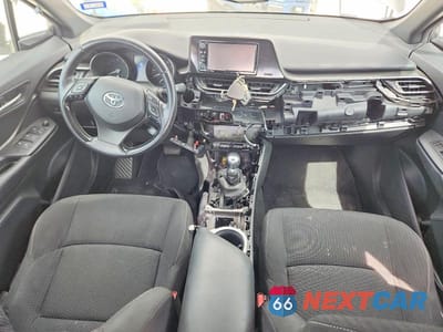 Zdjęcie 8 z 13 samochodu: 2018 TOYOTA C-HR XLE VIN:NMTKHMBXXJR059105 - miniatura