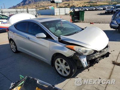 Czwarte zdjęcie samochodu z boku: 2013 HYUNDAI ELANTRA LIMITED VIN:KMHDH4AE0DU627352 - miniatura