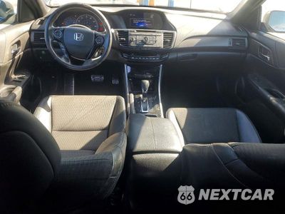 Zdjęcie 8 z 12 samochodu: 2017 HONDA ACCORD SPORT VIN:1HGCR2F57HA224763 - miniatura