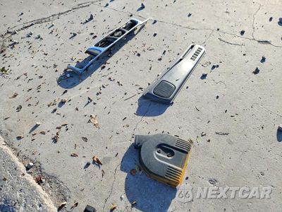 Zdjęcie 12 z 13 samochodu: 2000 NISSAN FRONTIER XE VIN:1N6DD21S9YC313041 - miniatura