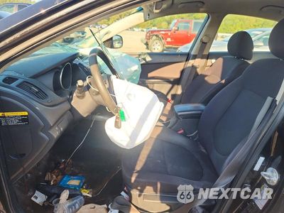 Zdjęcie 7 z 12 samochodu: 2013 KIA FORTE EX VIN:KNAFU4A2XD5734186 - miniatura