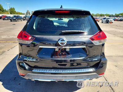 Zdjęcie 6 z 14 samochodu: 2017 NISSAN ROGUE S VIN:KNMAT2MV2HP557198 - miniatura