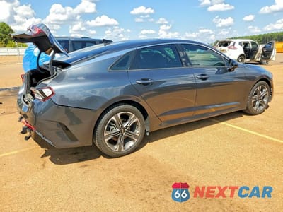Trzecie zdjęcie samochodu z tyłu: 2021 KIA K5 EX VIN:5XXG34J21MG049290 - miniatura