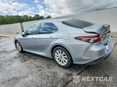 Drugie zdjęcie samochodu z przodu: 2022 TOYOTA CAMRY LE VIN:4T1C11AK7NU075130 - miniatura