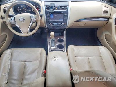 Zdjęcie 8 z 12 samochodu: 2015 NISSAN ALTIMA 2.5 SL VIN:1N4AL3AP0FN898321 - miniatura