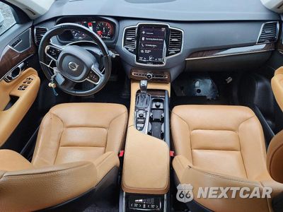 Zdjęcie 8 z 13 samochodu: 2016 VOLVO XC90 T6 VIN:YV4A22PK2G1092943 - miniatura