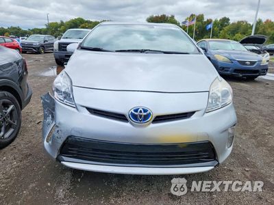 Piąte zdjęcie samochodu w środku: 2012 TOYOTA PRIUS THREE VIN:JTDKN3DU0C5458959 - miniatura