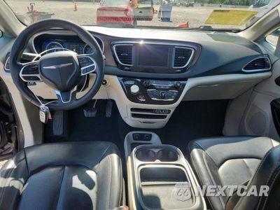 Zdjęcie 8 z 13 samochodu: 2021 CHRYSLER VOYAGER LXI VIN:2C4RC1DG6MR505578 - miniatura