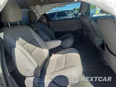 Zdjęcie 11 z 14 samochodu: 2016 TOYOTA SIENNA XLE 8-PASSENGER VIN:5TDYK3DC2GS752731 - miniatura