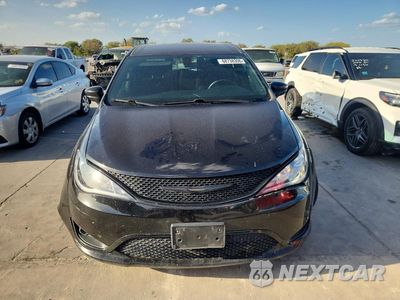 Piąte zdjęcie samochodu w środku: 2020 CHRYSLER PACIFICA TOURING VIN:2C4RC1FG1LR229404 - miniatura