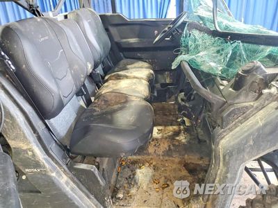 Piąte zdjęcie samochodu w środku: 2025 CAN-AM DEFENDER UTILITY VEHICLE VIN:3JBUVAX4XSK006534 - miniatura