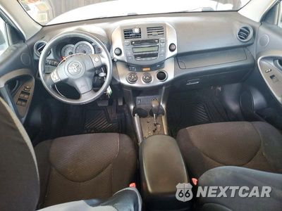Zdjęcie 8 z 12 samochodu: 2009 TOYOTA RAV4 SPORT VIN:JTMBF32V095015101 - miniatura
