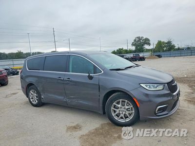 Czwarte zdjęcie samochodu z boku: 2023 CHRYSLER PACIFICA TOURING L VIN:2C4RC1BG8PR600716 - miniatura