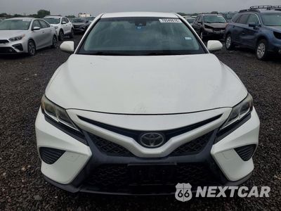 Piąte zdjęcie samochodu w środku: 2018 TOYOTA CAMRY SE VIN:JTNB11HK3J3006565 - miniatura