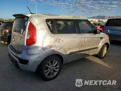 Trzecie zdjęcie samochodu z tyłu: 2013 KIA SOUL + VIN:KNDJT2A6XD7515112 - miniatura
