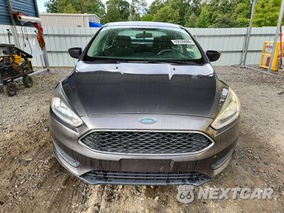 Piąte zdjęcie samochodu w środku: 2018 FORD FOCUS S VIN:1FADP3E21JL307532 - miniatura
