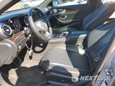 Zdjęcie 7 z 12 samochodu: 2017 MERCEDES-BENZ E 300 4MATIC VIN:WDDZF4KB4HA055171 - miniatura