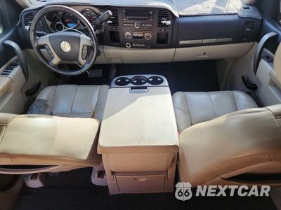 Zdjęcie 8 z 12 samochodu: 2011 CHEVROLET SILVERADO C1500 LT VIN:3GCPCSE0XBG139903 - miniatura