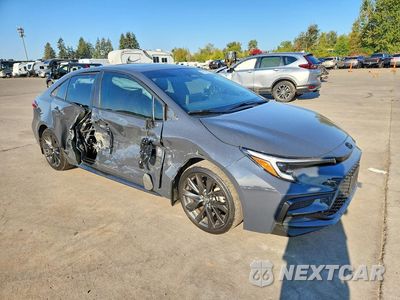 Czwarte zdjęcie samochodu z boku: 2025 TOYOTA COROLLA XSE VIN:5YFT4MCE9SP246649 - miniatura
