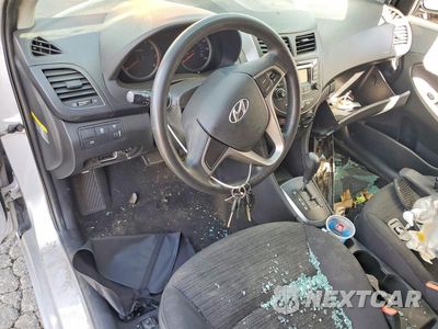 Zdjęcie 8 z 12 samochodu: 2017 HYUNDAI ACCENT SE VIN:KMHCT5AE3HU342733 - miniatura
