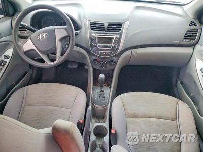 Zdjęcie 8 z 12 samochodu: 2017 HYUNDAI ACCENT SE VIN:KMHCT4AE0HU317976 - miniatura