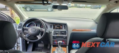 Zdjęcie 9 z 10 samochodu: 2013 AUDI Q7 PREMIUM VIN:WA1CMAFE6DD015976 - miniatura
