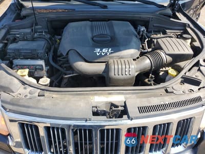 Zdjęcie 12 z 13 samochodu: 2012 JEEP GRAND CHEROKEE LAREDO VIN:1C4RJFAGXCC185275 - miniatura