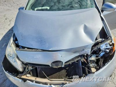 Zdjęcie 11 z 12 samochodu: 2013 TOYOTA PRIUS THREE VIN:JTDKN3DU0D5601698 - miniatura