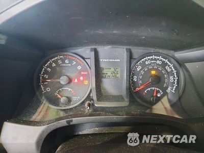 Zdjęcie 9 z 12 samochodu: 2016 TOYOTA TACOMA SR VIN:5TFSX5EN6GX041742 - miniatura