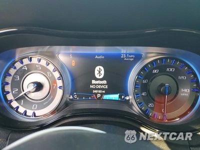 Zdjęcie 9 z 12 samochodu: 2016 CHRYSLER 300 S VIN:2C3CCAGG2GH283041 - miniatura