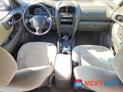 Zdjęcie 8 z 13 samochodu: 2005 HYUNDAI SANTA FE GLS VIN:KM8SC13D05U874557 - miniatura
