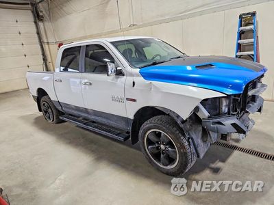 Czwarte zdjęcie samochodu z boku: 2015 RAM 1500 LONGHORN VIN:1C6RR7PM2FS724193 - miniatura