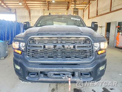 Piąte zdjęcie samochodu w środku: 2024 RAM 2500 TRADESMAN VIN:3C6TR5CJ9RG234318 - miniatura