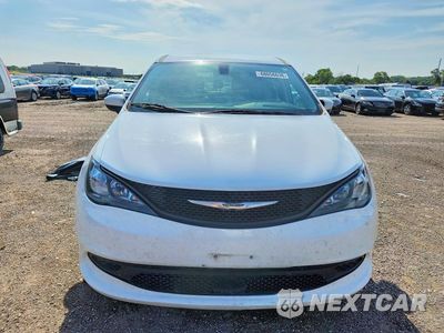 Piąte zdjęcie samochodu w środku: 2022 CHRYSLER VOYAGER LX VIN:2C4RC1CG9NR203687 - miniatura