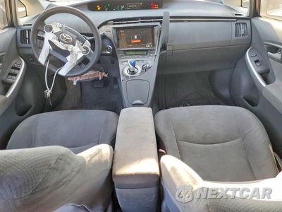 Zdjęcie 8 z 13 samochodu: 2010 TOYOTA PRIUS II VIN:JTDKN3DU0A0014362 - miniatura