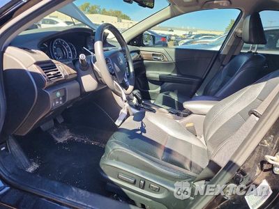 Zdjęcie 7 z 12 samochodu: 2017 HONDA ACCORD TOURING VIN:1HGCR3F99HA019616 - miniatura