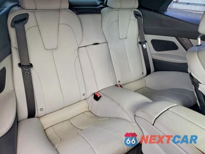 Zdjęcie 10 z 12 samochodu: 2012 BMW M6 VIN:WBSLZ9C51CC985483 - miniatura