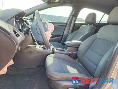 Zdjęcie 7 z 12 samochodu: 2017 CHEVROLET CRUZE LT VIN:1G1BE5SM0H7249756 - miniatura