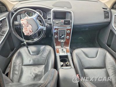 Zdjęcie 8 z 12 samochodu: 2012 VOLVO XC60 T6 VIN:YV4902DZ9C2310360 - miniatura