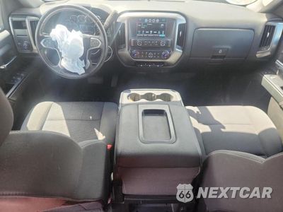 Zdjęcie 8 z 12 samochodu: 2018 CHEVROLET SILVERADO C1500 LT VIN:3GCPCRECXJG223480 - miniatura