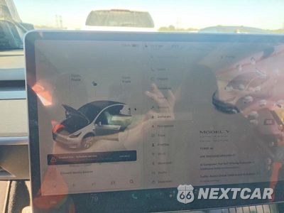 Zdjęcie 9 z 13 samochodu: 2024 TESLA MODEL Y VIN:7SAYGDEE4RA286847 - miniatura