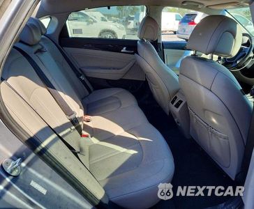 Zdjęcie 10 z 12 samochodu: 2016 HYUNDAI SONATA HYBRID LIMITED VIN:KMHE34L16GA023016 - miniatura