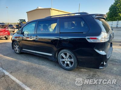 Drugie zdjęcie samochodu z przodu: 2017 TOYOTA SIENNA SE VIN:5TDXZ3DC7HS823074 - miniatura