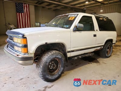 1994 CHEVROLET BLAZER K1500 1GNEK18K7RJ446169 - główne zdjęcie licytacji z USA - miniatura