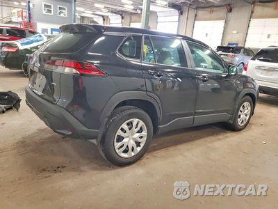Trzecie zdjęcie samochodu z tyłu: 2026 TOYOTA COROLLA CROSS L VIN:7MUAAABGXTV149248 - miniatura