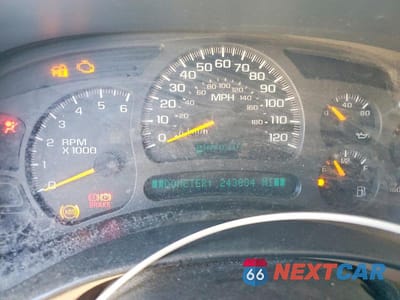 Zdjęcie 9 z 12 samochodu: 2003 GMC YUKON VIN:1GKEC13V13R223713 - miniatura