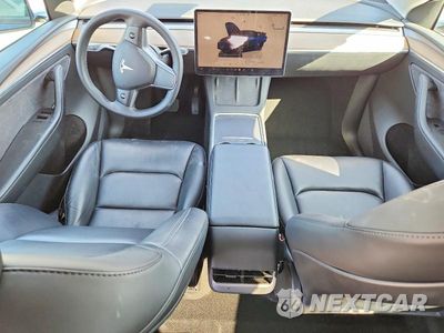 Zdjęcie 8 z 13 samochodu: 2023 TESLA MODEL Y VIN:7SAYGAEE4PF615495 - miniatura