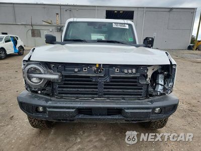 Piąte zdjęcie samochodu w środku: 2025 FORD BRONCO OUTER BANKS VIN:1FMEE8BP4SLB49654 - miniatura